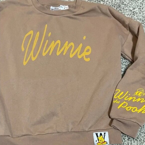 Winnie Women's Crew Neck Sweatshirt size small - Picture 1 of 1